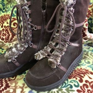 Skechers faux fur Shaper boots
